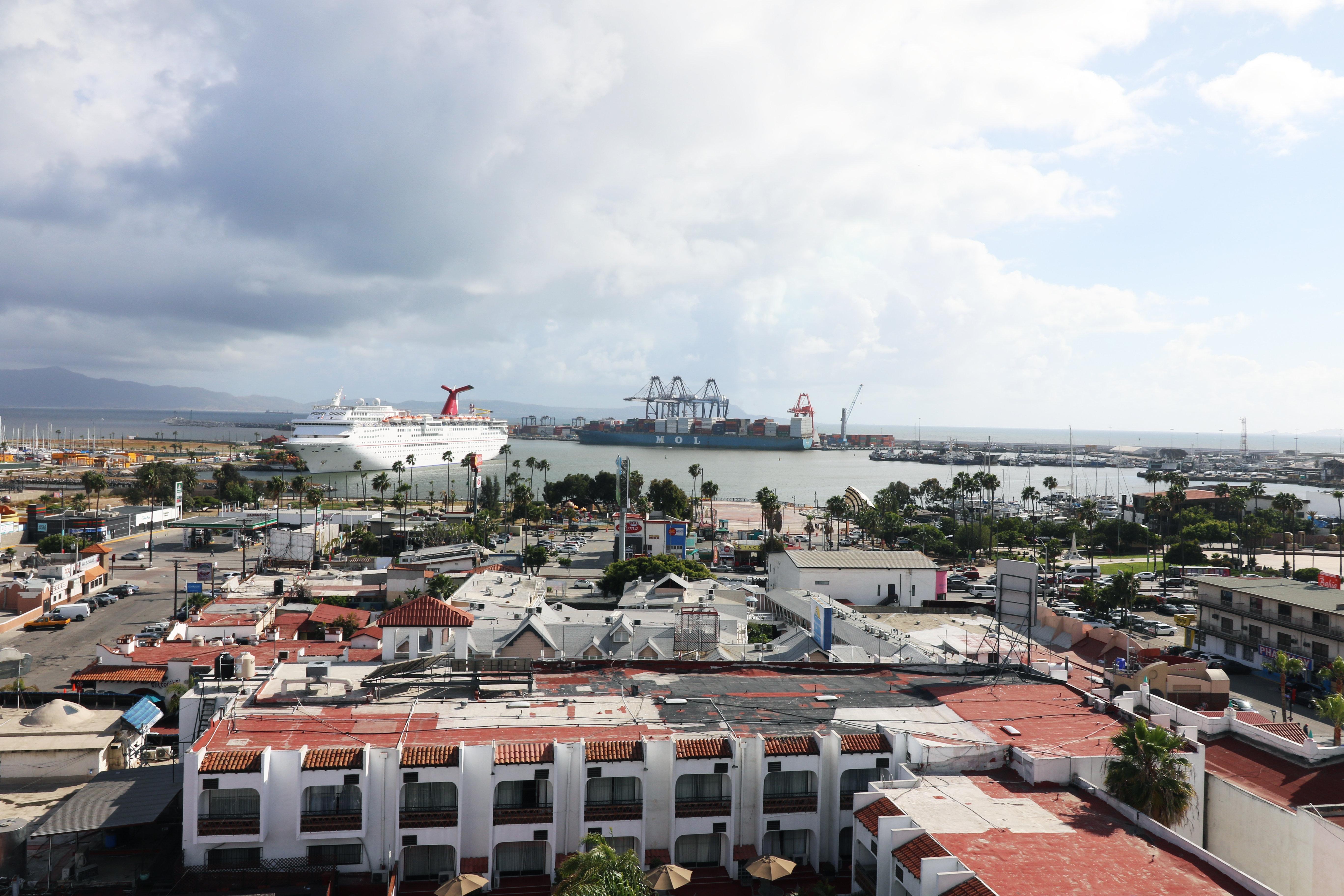 Holiday Inn Express & Suites - Ensenada Centro By Ihg Экстерьер фото